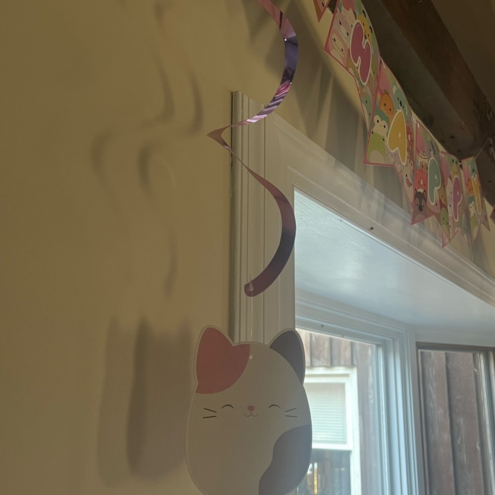 Adorable Squishmallow Party Decoration Set - Picture 10 of 12